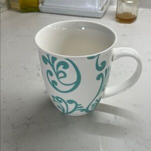Ciroa White and Teal Swirl Mug